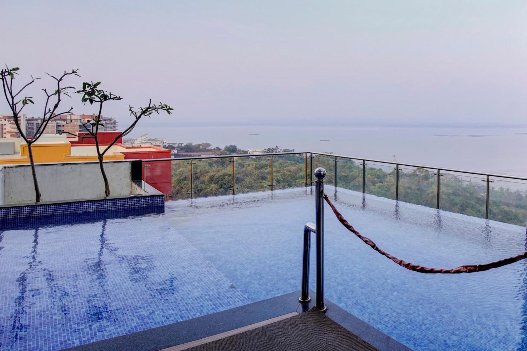 Flagship Santoshi Holiday Home 达波林 外观 照片
