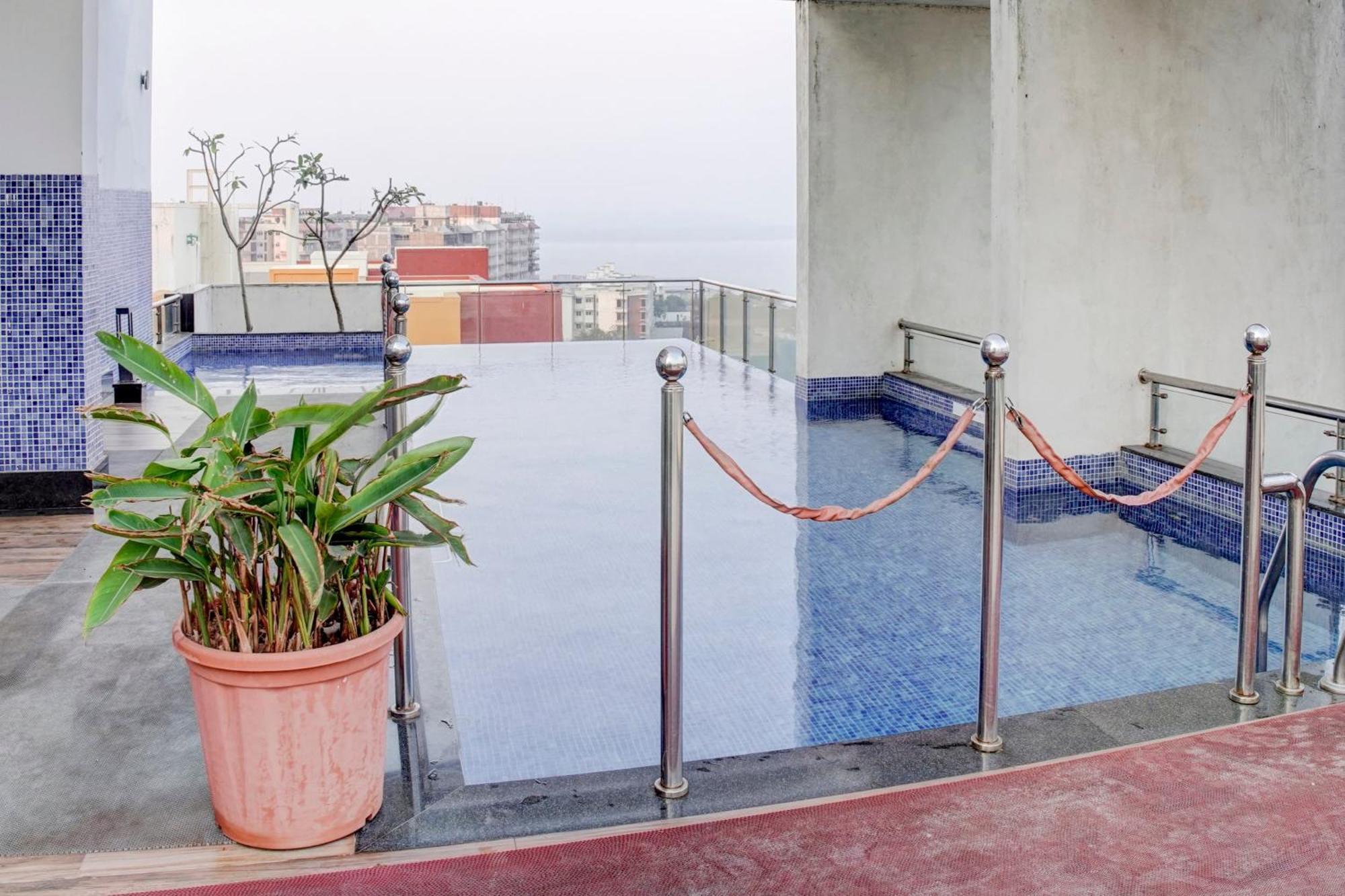 Flagship Santoshi Holiday Home 达波林 外观 照片